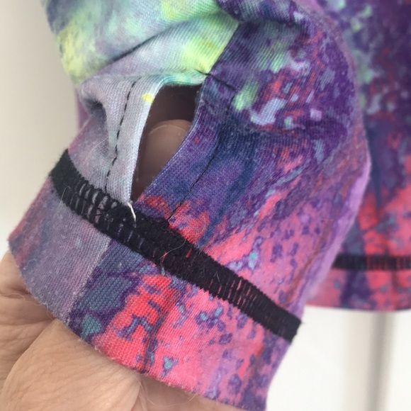 Sno Skins top - Picture 2 of 2